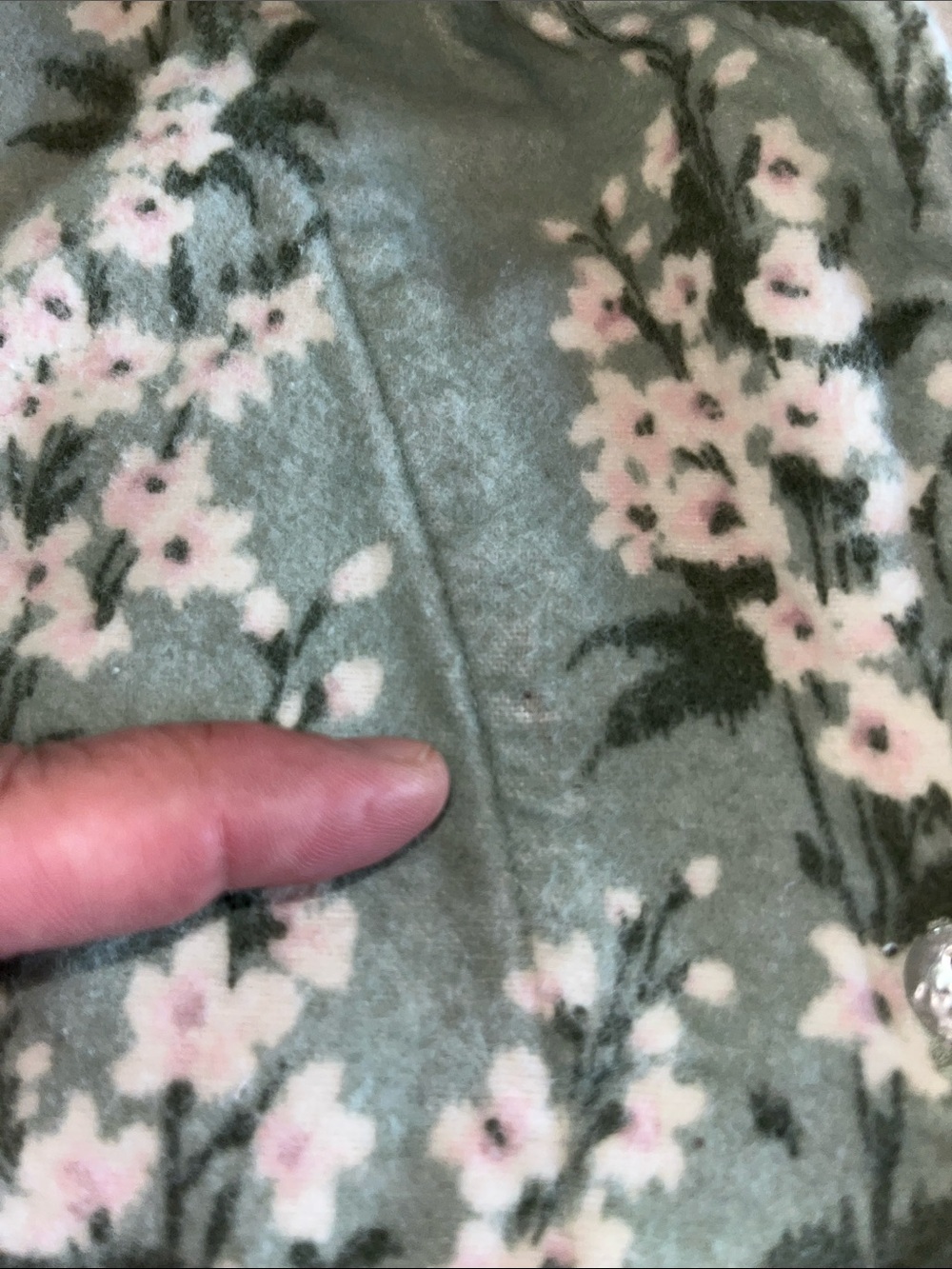 Garnett Hill 100% Organic Cotton Sage Green White Floral Flannel Pajamas Sz M - Picture 13 of 14